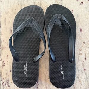 Old Navy Classic Black Sandals